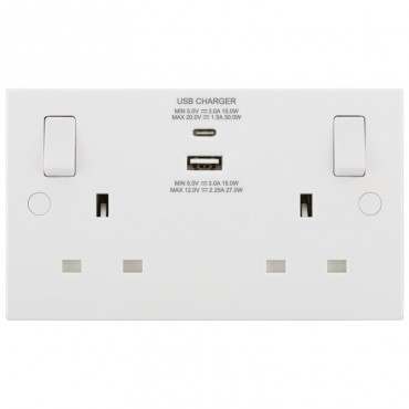 BG Electrical Moulded 13A Switched Socket with Type A and C Charger White Square Edge